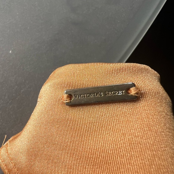 Victoria’s Secret Low Rise Bathing Suit Bottoms - (M) (Fits Like Small) - Picture 3 of 4